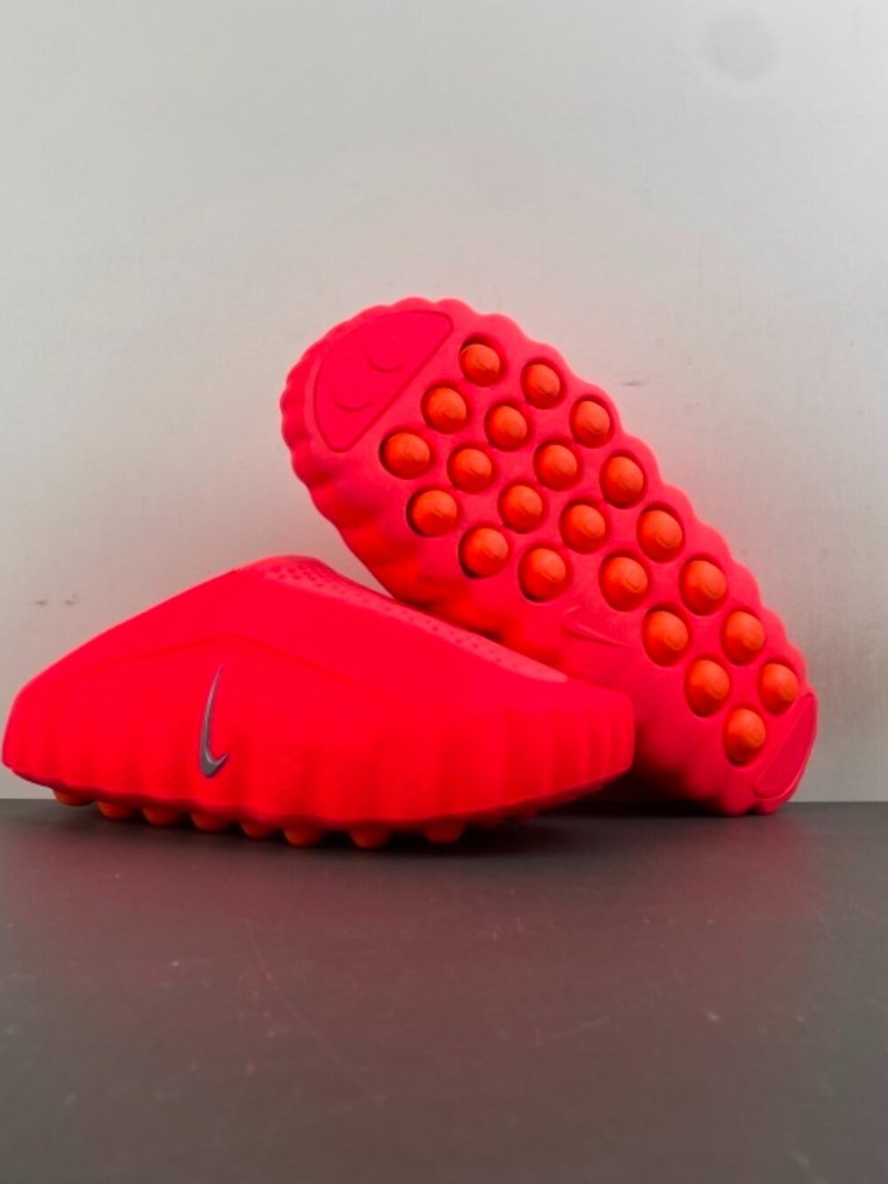 Nike Mind Bright Crimson Premium Lifestyle Slide Sandals